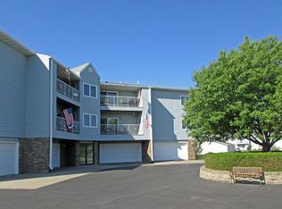 920 W Norway Ave APT 202, Mitchell, SD 57301