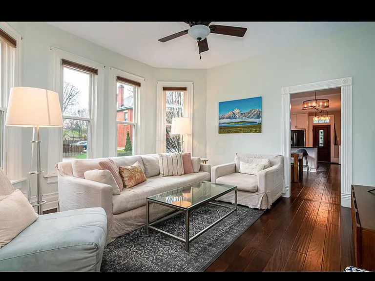383 King Ave — Photo 5