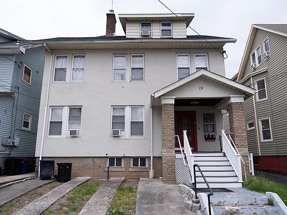 2nd image of 19 Montrose St APT 3