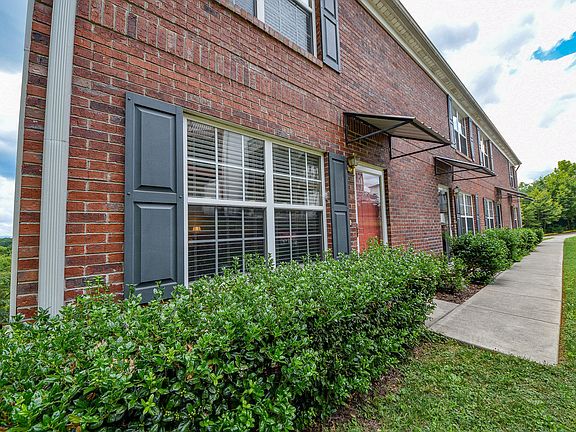 3rd image of 2458 Executive Park Dr NW