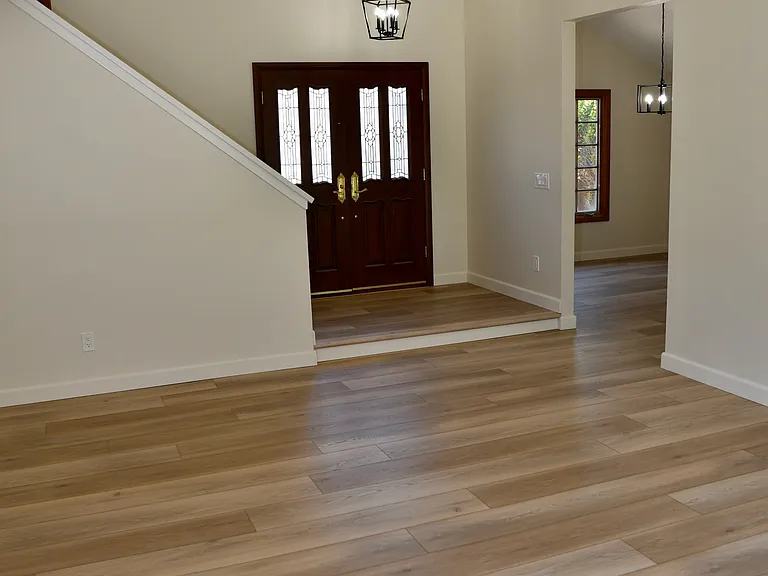 10575 Canyon Lake Dr — Photo 7