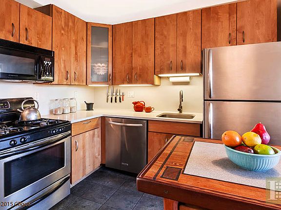 2nd image of 50 Carroll St APT 2R