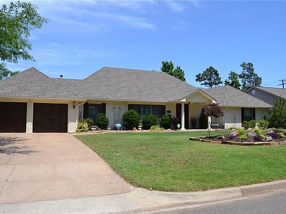 3rd image of 2909 Middlesex Dr