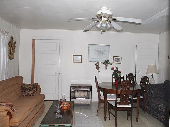 3rd image of 5403 Highway 361