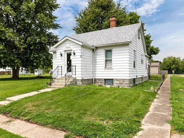 117 Berry St, Gillespie, IL 62033