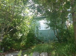 8040 29th Ave NW, Seattle, WA 98117
