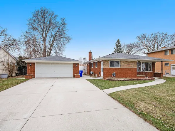 17523 Lamont Ave, Fraser, MI 48026
