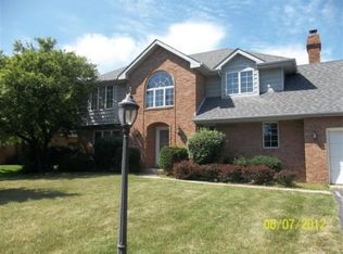 3821 Quail Covey Dr, Valparaiso, IN 46383