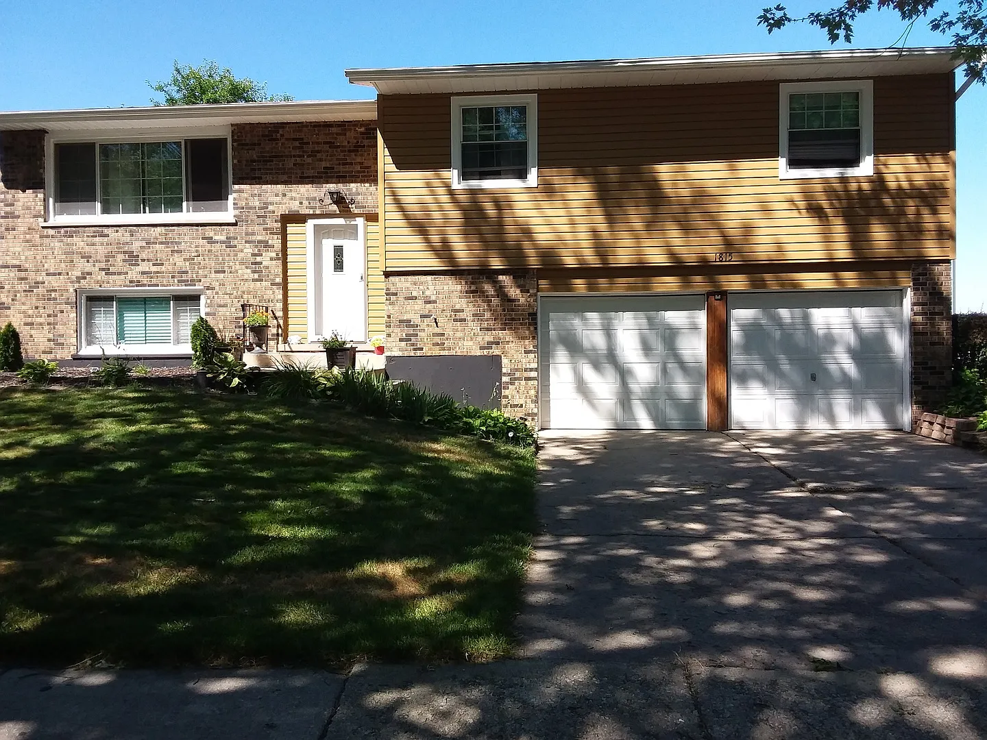 1815 215th Pl photo 1