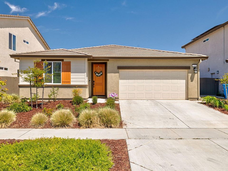 1st image of 2135 Knotty Pine Way