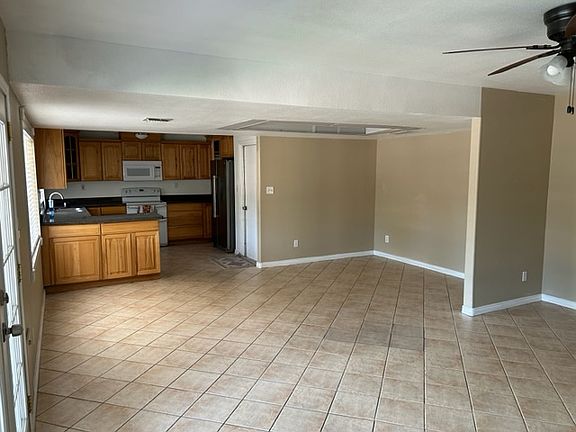 4th image of 4721 W Purdue Ave