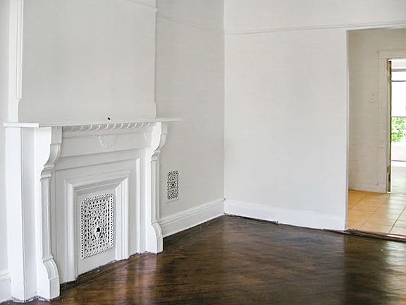 4th image of 146 Halsey St #2