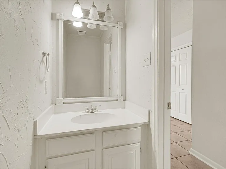 4910 Brownfields Ct — Photo 26