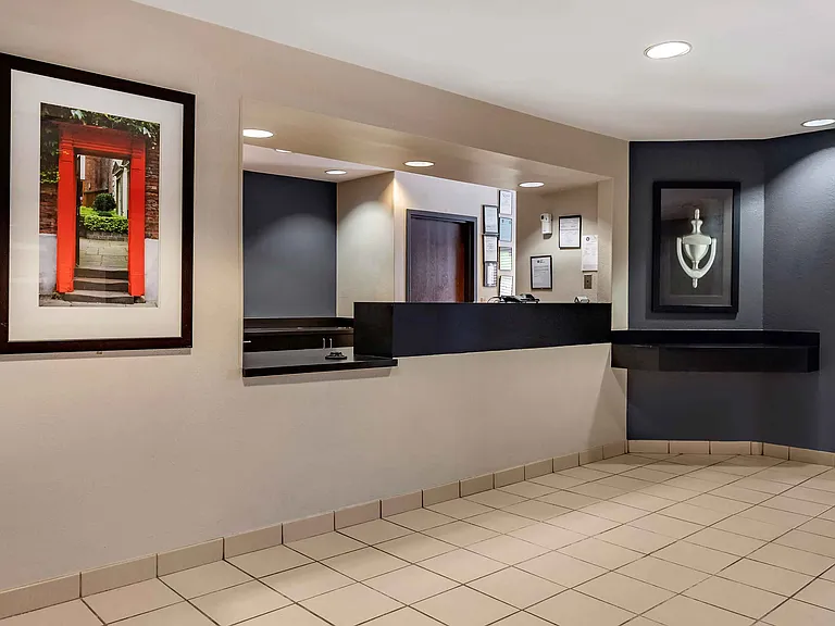 Lobby and Guest Check-in