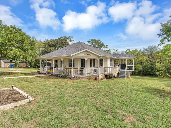 204 N Maple Street, Galena, MO 65656