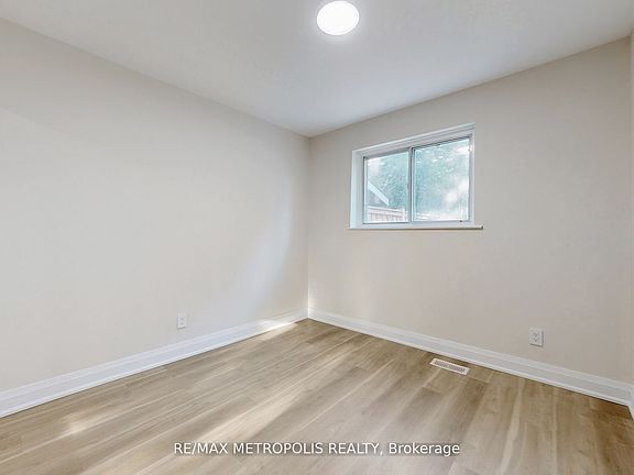 2nd image of 85 Primula Cres
