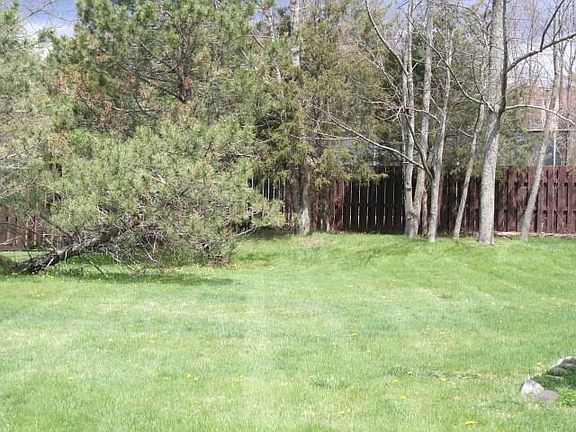 2nd image of 6 Hillside Dr
