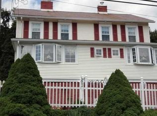 1049 Moon Run Rd, Mc Kees Rocks, PA 15136