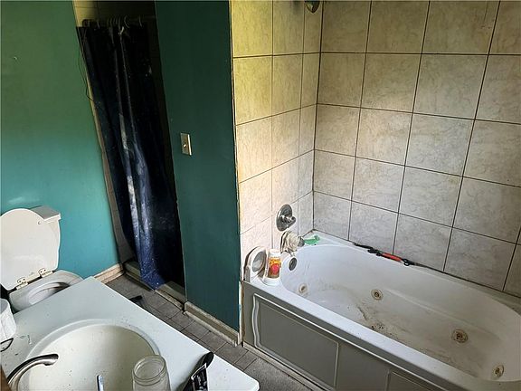 5th image of 6049 Saint Anthony Ave