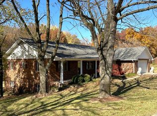 1207 W Kenton Rd, Dexter, MO 63841