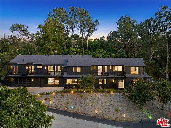 3rd image of 3140 Coldwater Canyon Ave