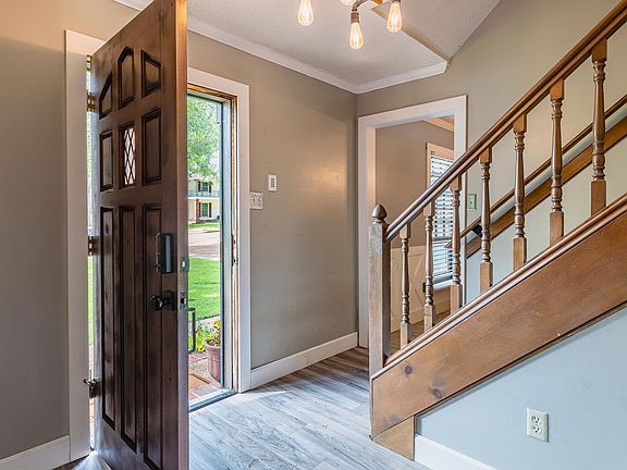 4th image of 8088 Savannah Way