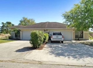 2217/2219 Kenneth Ave S, Lehigh Acres, FL 33973