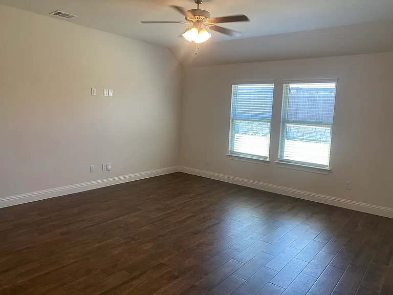4005 Waterford Dr — Photo 14