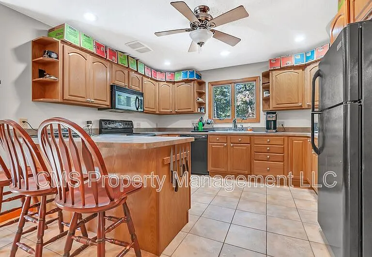 756 Lakehurst Rd #A — Photo 5