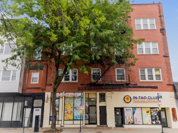 238 W 31st St #4, Chicago, IL 60616