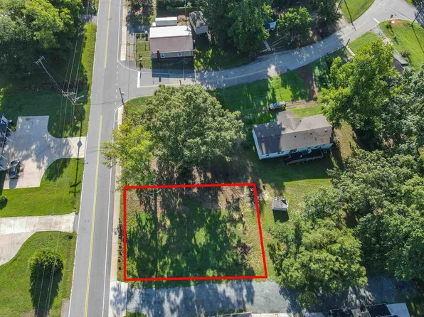 587 Fairfield St, Chesnee, SC 29323