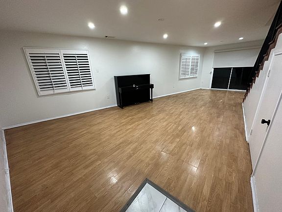 5th image of 1900 Echo Park Ave