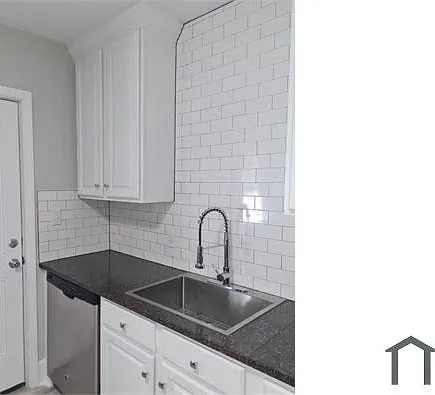 2 bed, $1,300 — Photo 3