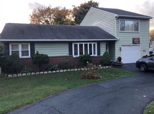 416 Albany Shaker Rd, Albany, NY 12211