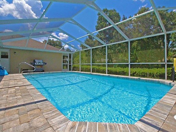 2nd image of 531 Peninsular Dr