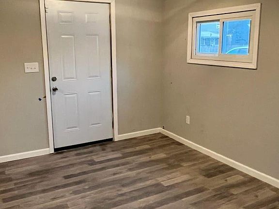 3rd image of 1629 Little Ave