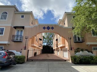 3025 W Grovewood Ct #2, Tampa, FL 33629
