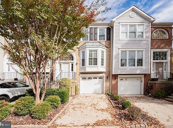 2nd image of 7041 Ashleigh Manor Ct