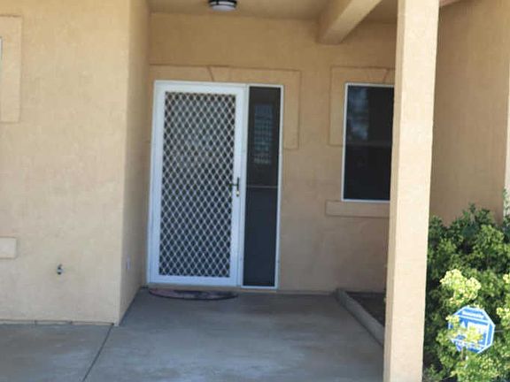 3rd image of 20792 Lakeview Dr