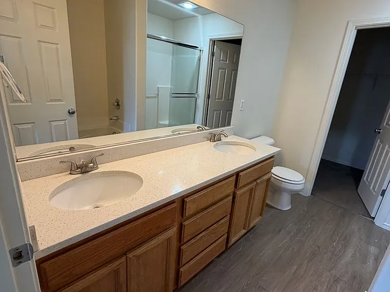 4905 Montague Ln — Photo 14