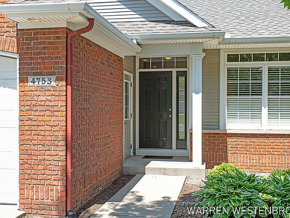 2nd image of 4753 Charleston Ct