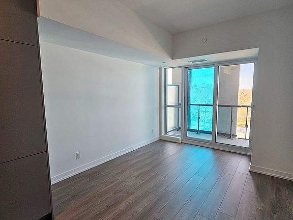 5th image of 181 Sheppard Ave E #504