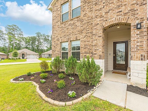4th image of 14077 Sharktooth Hill Ln