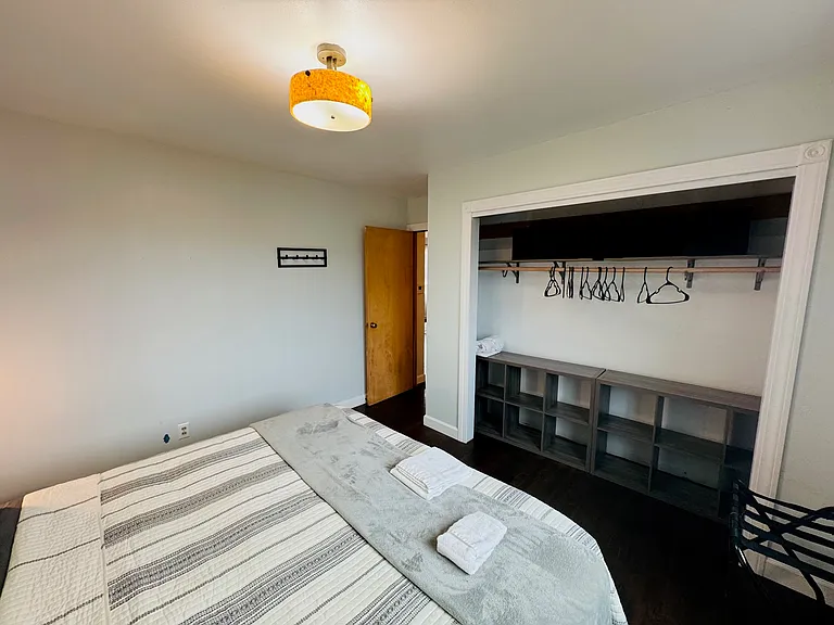 2428 Canyon Lake Dr — Photo 10