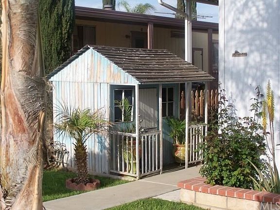 2nd image of 25350 Santiago Dr Space 2
