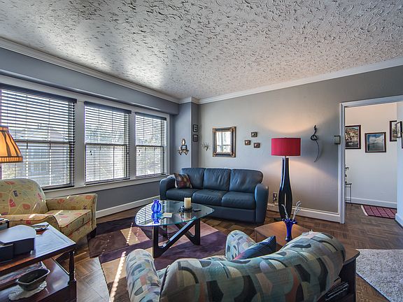4th image of 3901 Cathedral Ave NW #67