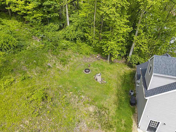 3rd image of 650 Fairgrounds Rd