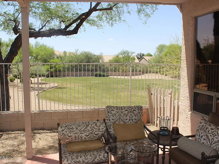 9817 E Pine Valley Rd — Photo 2