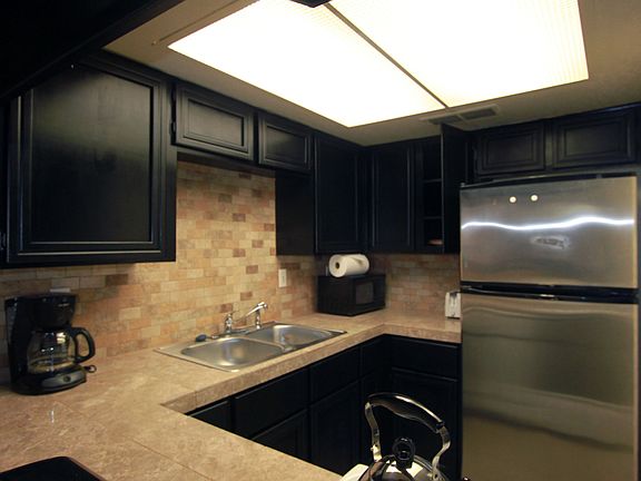 3rd image of 1926 N Avenida De Palmas Unit 17