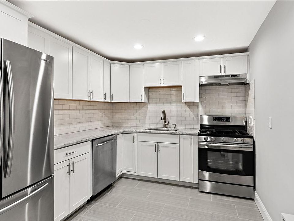 1st image of 25 Franklin Avenue #1E